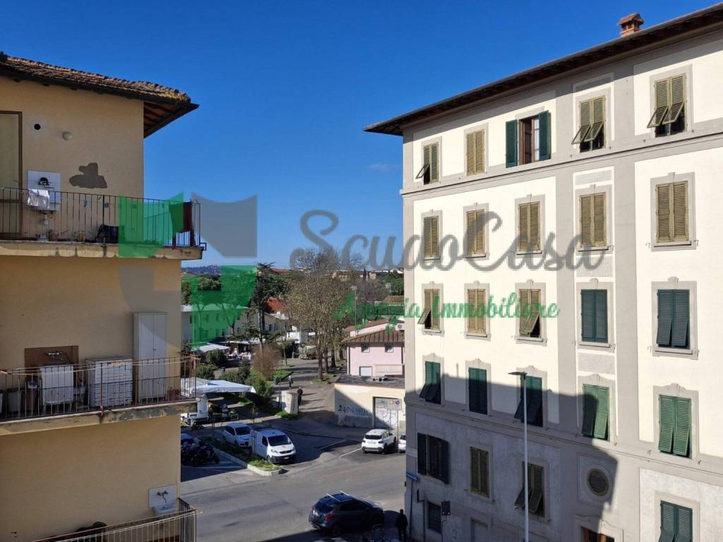 appartamento in vendita a Firenze in zona Coverciano