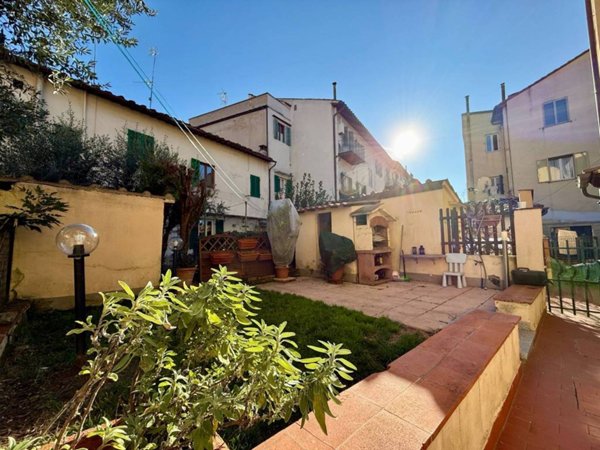 appartamento in vendita a Firenze in zona Bellosguardo