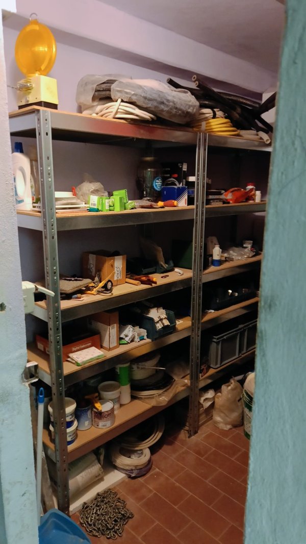 locale di sgombero in vendita a Firenze