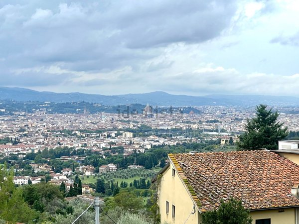 appartamento in vendita a Firenze in zona Settignano
