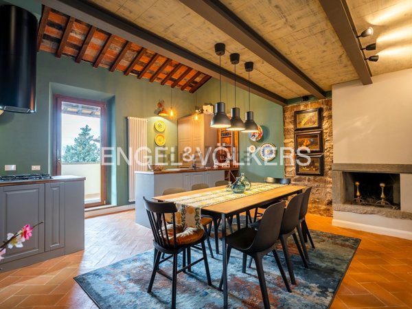 casa indipendente in vendita a Firenze in zona Settignano