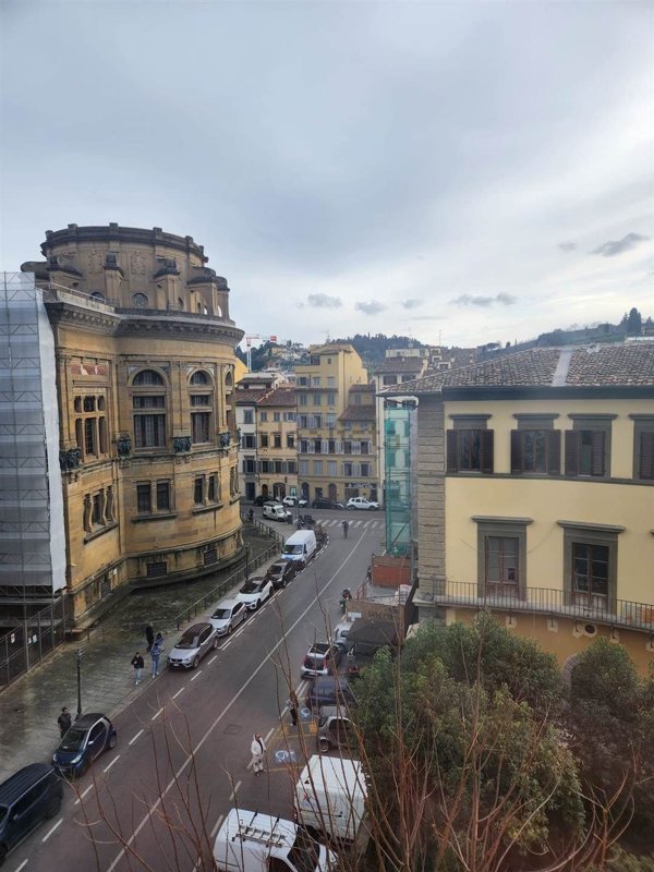 appartamento in vendita a Firenze in zona Centro Santa Croce
