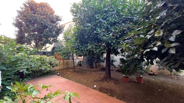 appartamento in vendita a Firenze in zona Campo di Marte