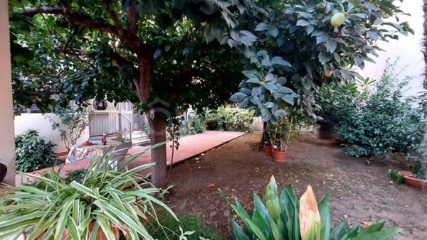 appartamento in vendita a Firenze in zona Campo di Marte