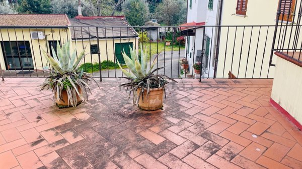 appartamento in vendita a Firenze in zona Isolotto