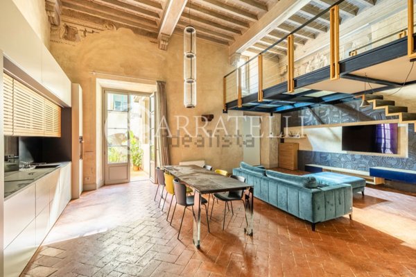 appartamento in vendita a Firenze in zona Centro Santa Croce