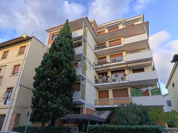 appartamento in vendita a Firenze in zona Campo di Marte