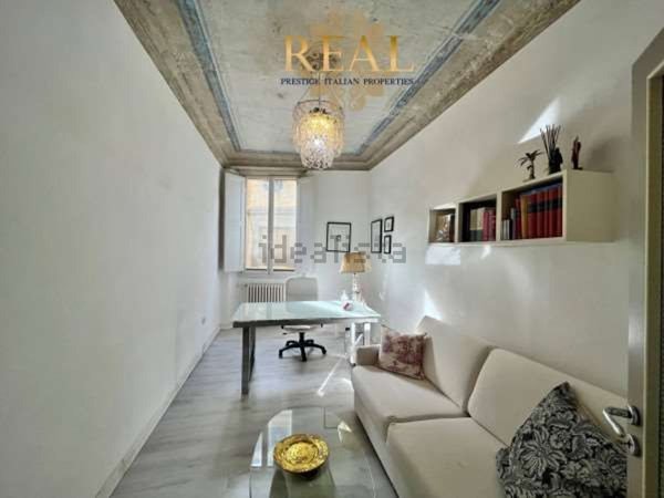 appartamento in vendita a Firenze in zona Centro Santa Maria Novella