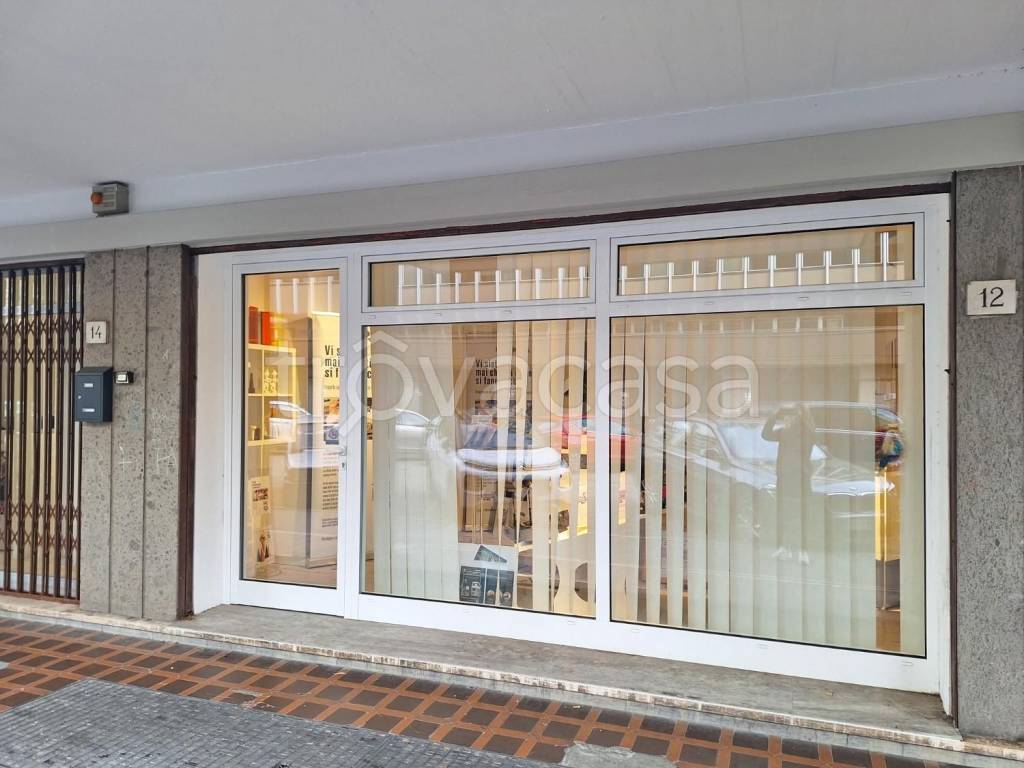 negozio in vendita a Firenze in zona Novoli