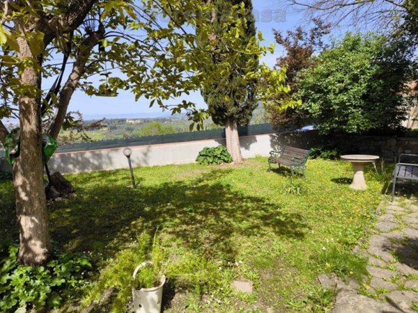 appartamento in vendita a Firenze in zona Settignano