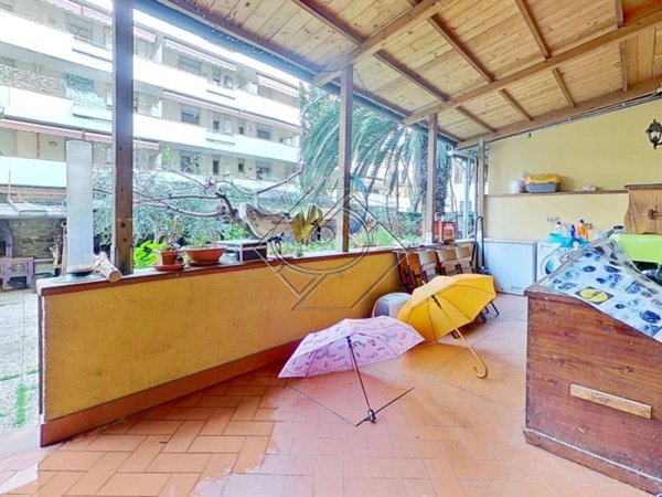 appartamento in vendita a Firenze in zona Isolotto