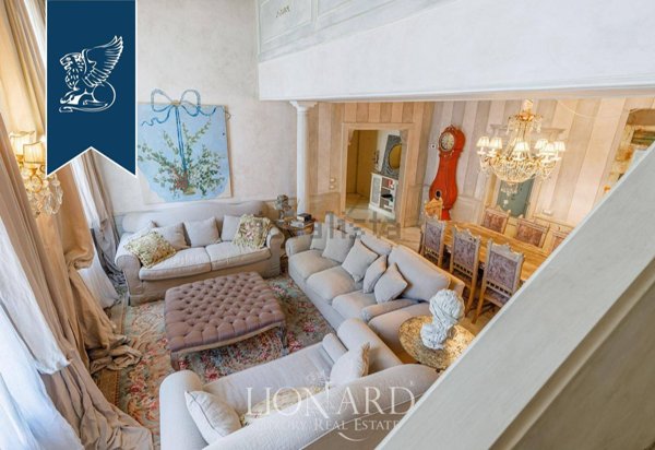 appartamento in vendita a Firenze in zona Centro Santa Maria Novella