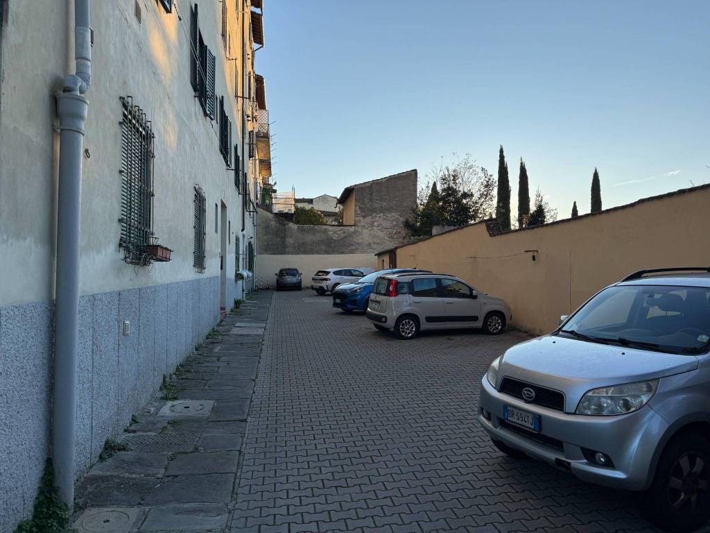 appartamento in vendita a Firenze in zona Bellosguardo