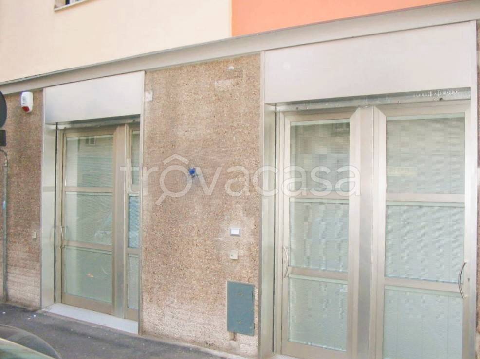 negozio in vendita a Firenze in zona Romito