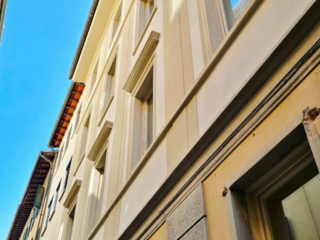 negozio in vendita a Firenze in zona Centro Santa Croce