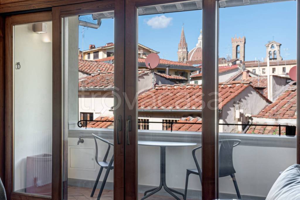 appartamento in vendita a Firenze in zona Centro Santa Croce