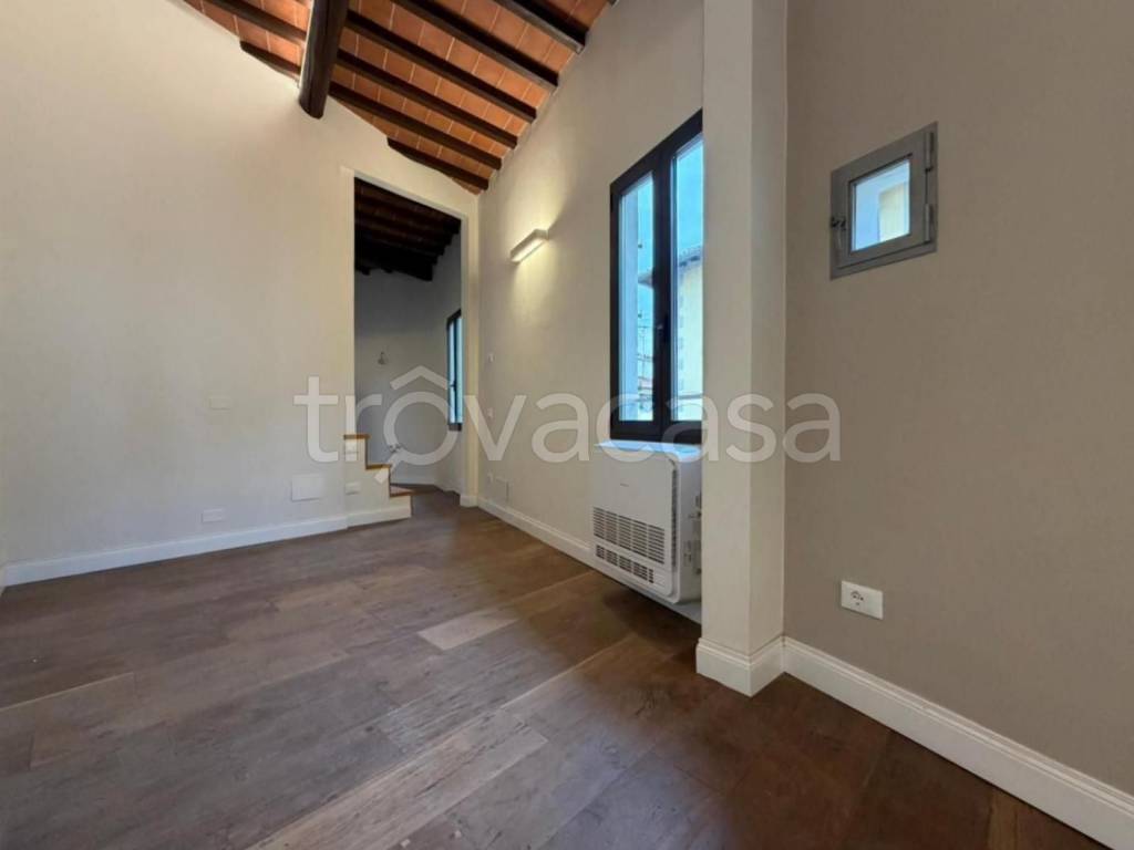 appartamento in vendita a Firenze in zona Centro San Lorenzo