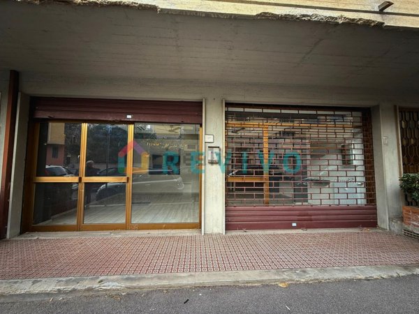 locale commerciale in vendita a Firenze in zona Le Cure