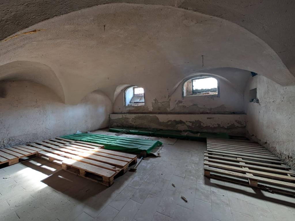 negozio in vendita a Firenze in zona Legnaia