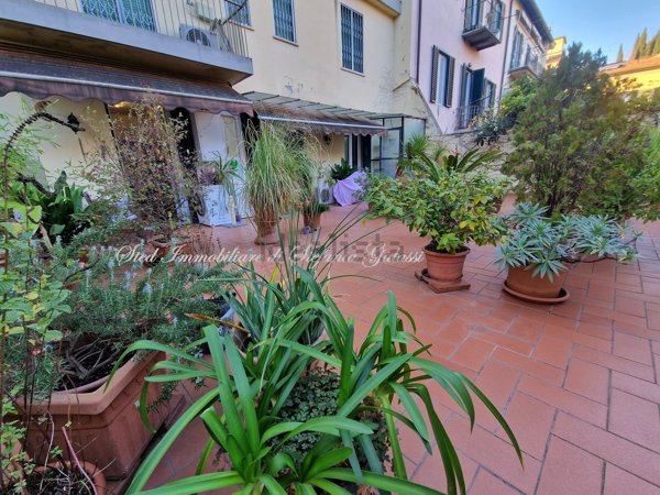 appartamento in vendita a Firenze in zona Campo di Marte