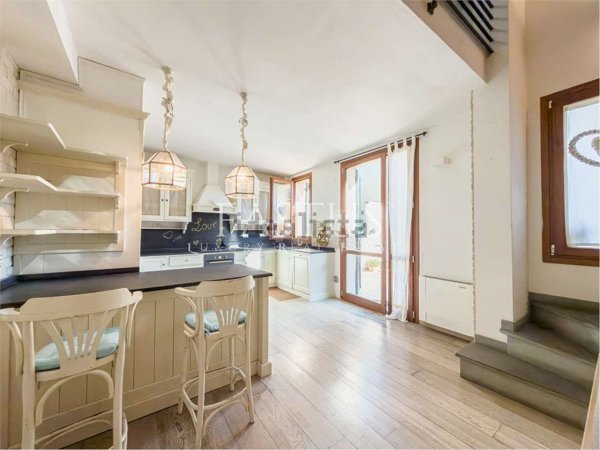 appartamento in vendita a Firenze in zona Campo di Marte