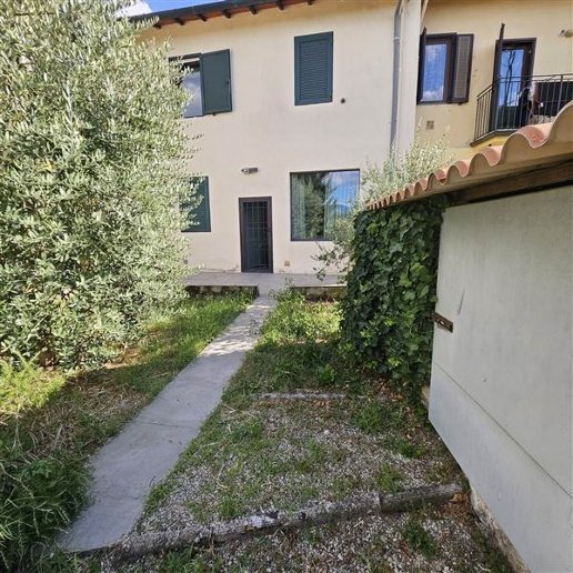 casa indipendente in vendita a Firenze in zona Ugnano