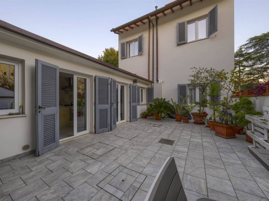 appartamento in vendita a Firenze in zona Soffiano