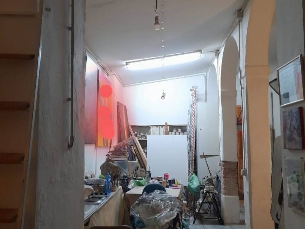 locale commerciale in vendita a Firenze in zona Centro Storico