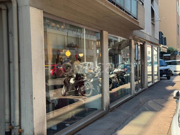 negozio in vendita a Firenze in zona Bellariva