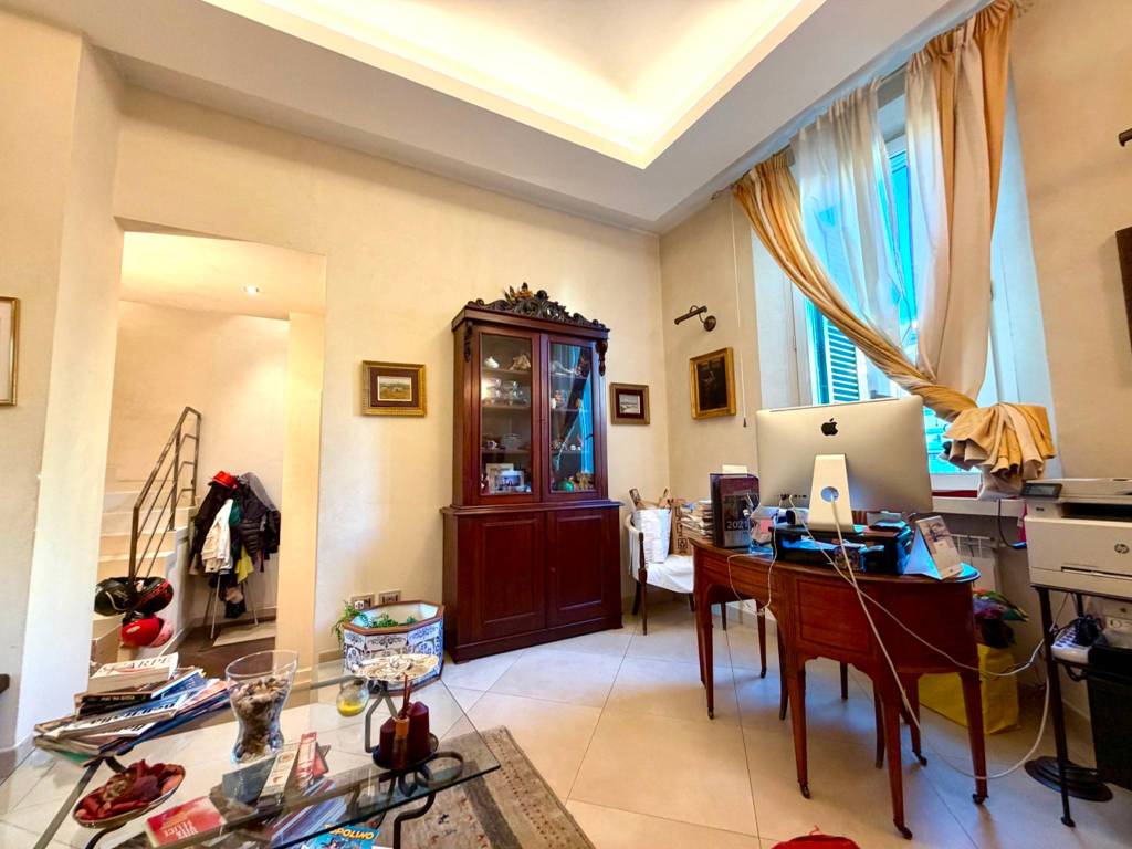 casa indipendente in vendita a Firenze in zona Bellosguardo