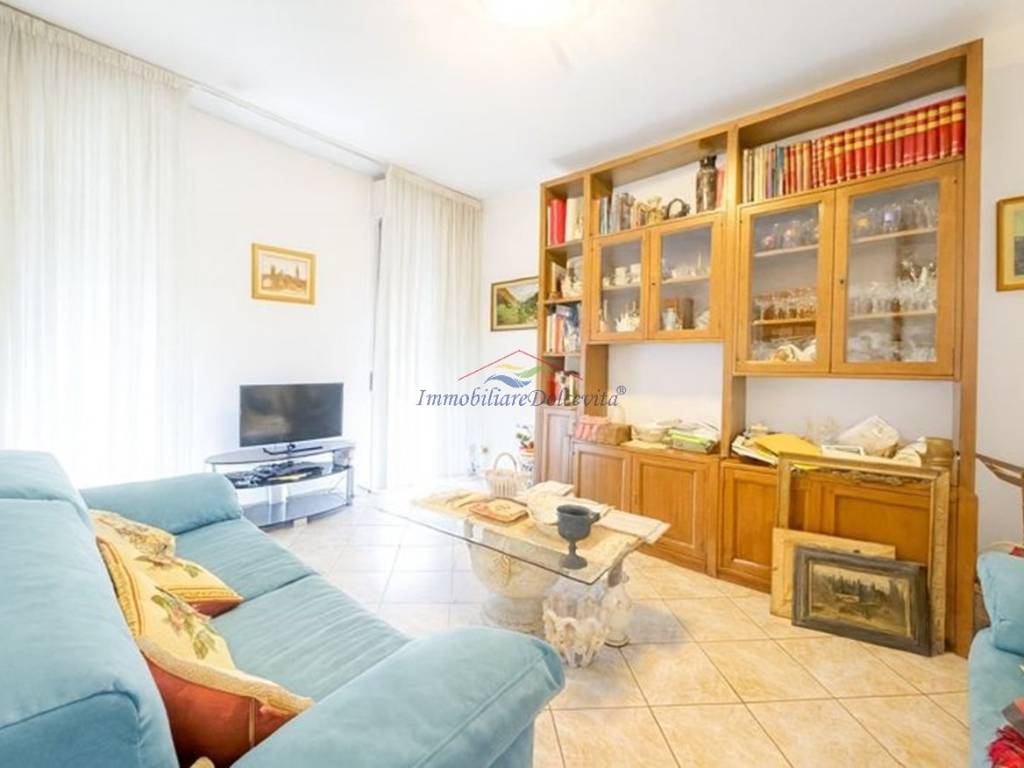 appartamento in vendita a Firenze in zona Isolotto