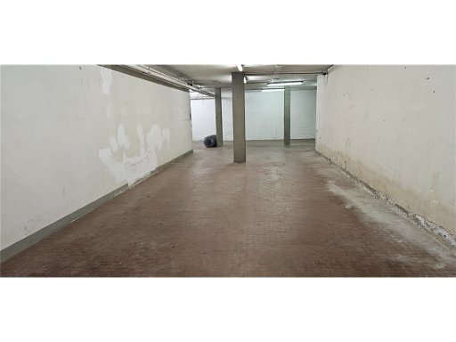 locale di sgombero in vendita a Firenze in zona Coverciano
