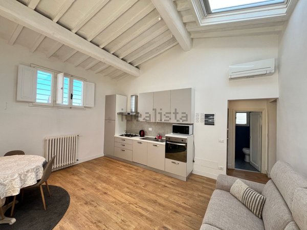 appartamento in vendita a Firenze in zona Centro Santa Maria Novella
