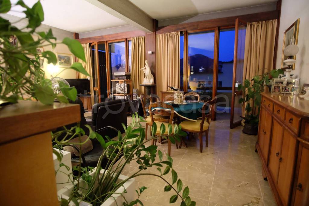 appartamento in vendita a Firenze in zona Coverciano