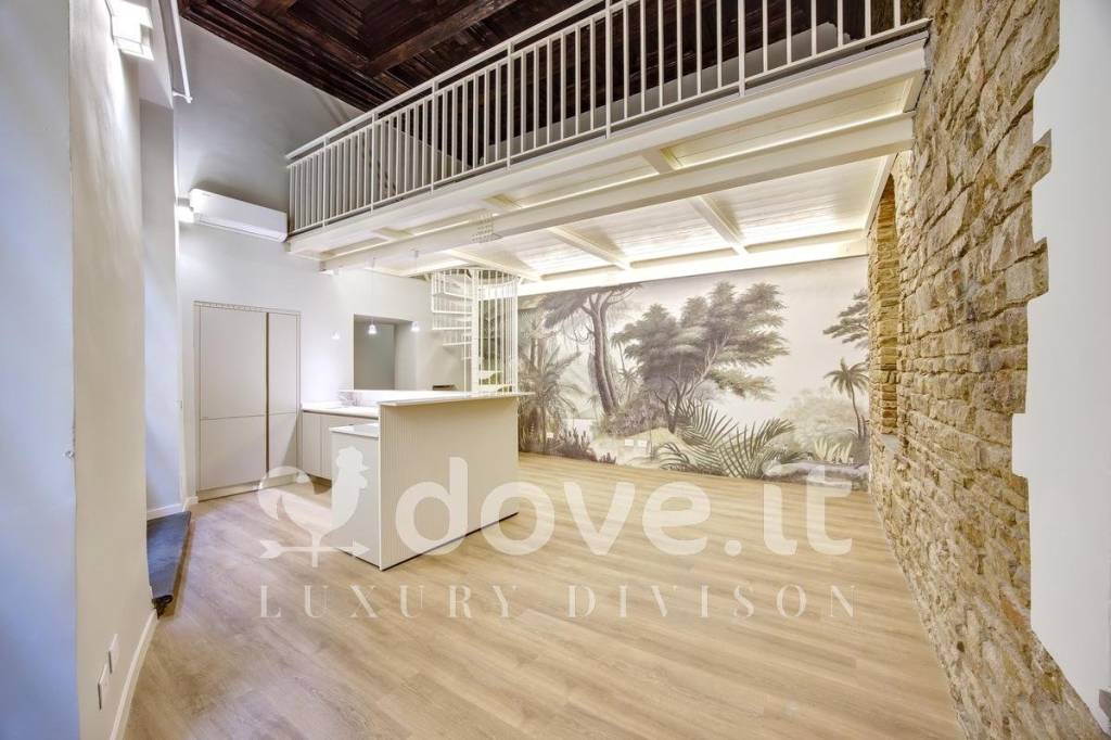 appartamento in vendita a Firenze in zona Centro Santa Maria Novella