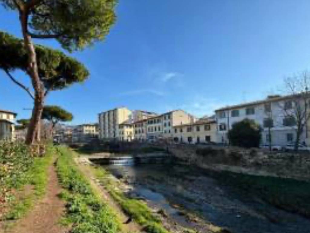 appartamento in vendita a Firenze in zona Le Cure