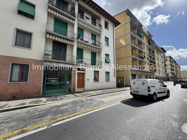 negozio in vendita a Firenze in zona Gavinana