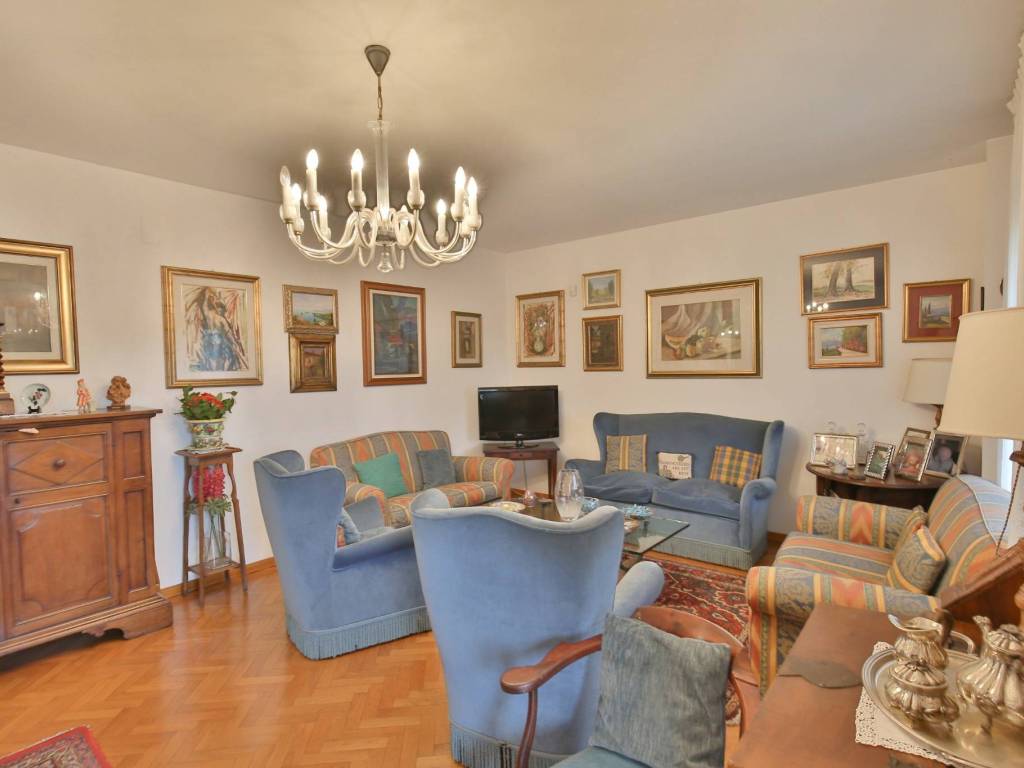 appartamento in vendita a Firenze in zona Campo di Marte