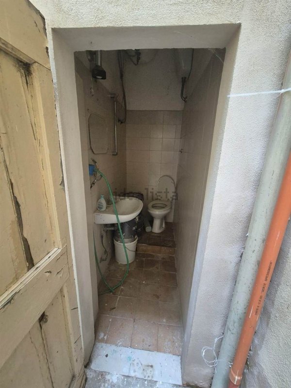 locale di sgombero in vendita a Firenze in zona Centro Storico