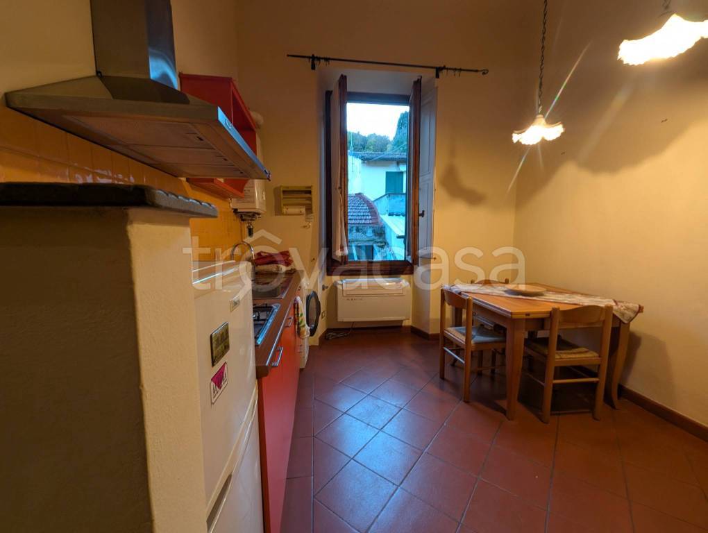 appartamento in vendita a Firenze in zona Pignone