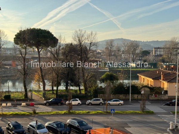 appartamento in vendita a Firenze in zona Bellariva