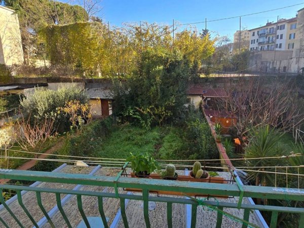 appartamento in vendita a Firenze in zona Campo di Marte