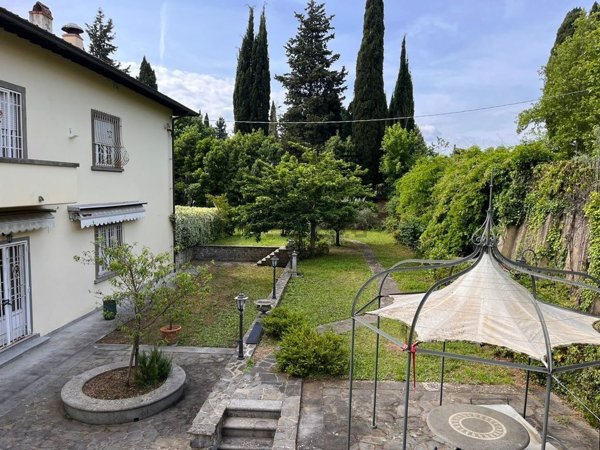 casa indipendente in vendita a Firenze