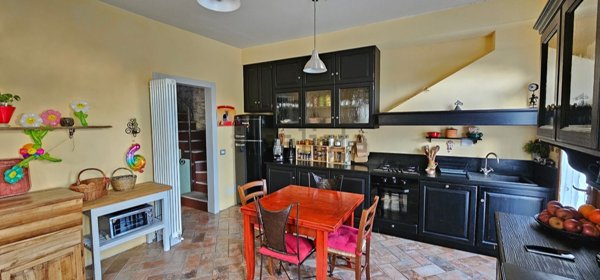 casa indipendente in vendita a Firenze in zona Isolotto