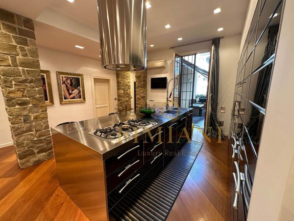 appartamento in vendita a Firenze in zona Statuto