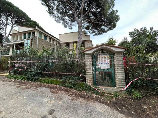 appartamento in vendita a Firenze in zona Settignano