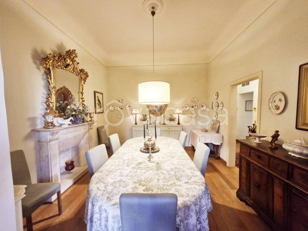 appartamento in vendita a Firenze in zona Campo di Marte