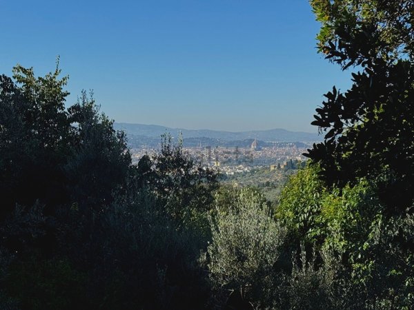 appartamento in vendita a Firenze in zona Settignano