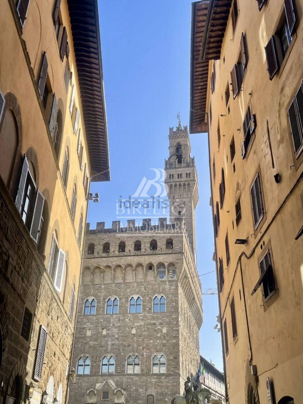 appartamento in vendita a Firenze in zona Centro Santa Croce
