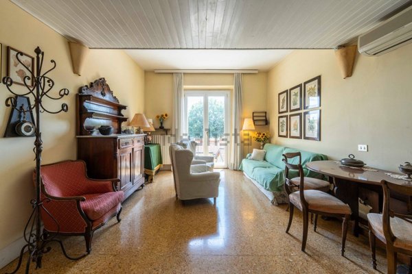 appartamento in vendita a Firenze in zona Pignone